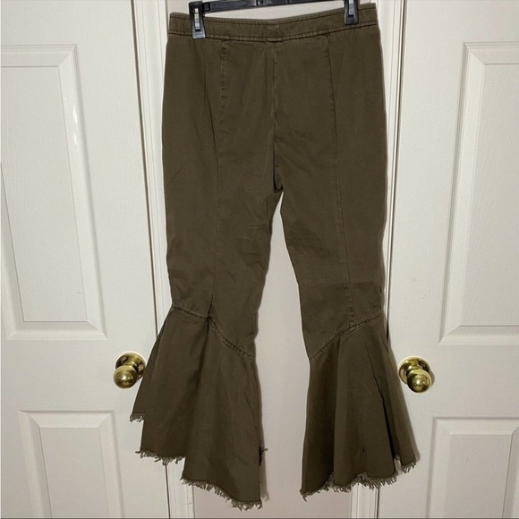 Cinq a Sept Frayed Flare Hem Wysteria Pant Olive - Picture 5 of 8